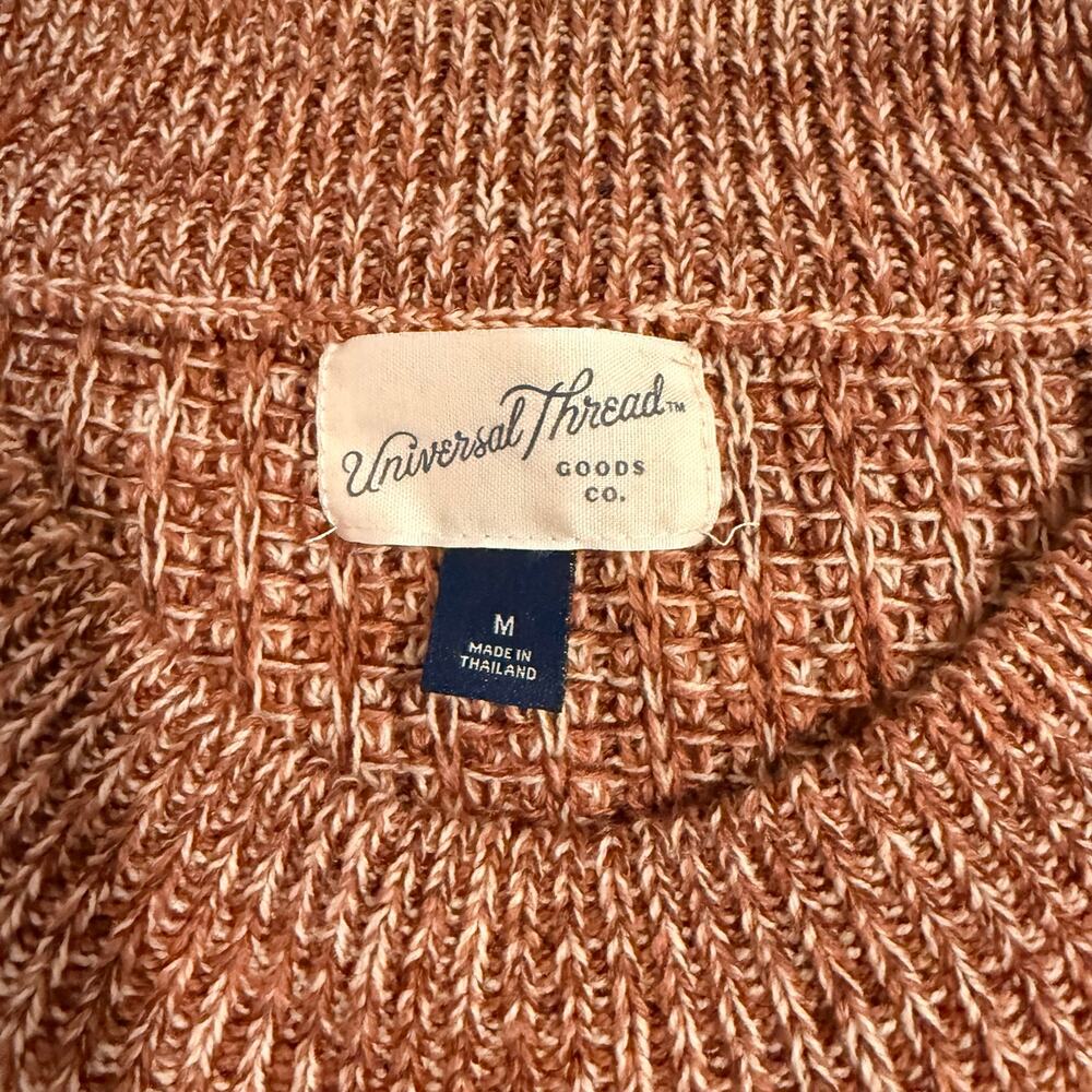 Universal Thread Crewneck - Picture 7 of 8
